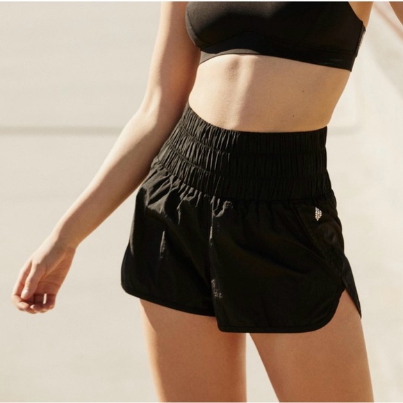 EUC Free People The Way Home Shorts Black Sz M - like new! - Picture 1 of 12